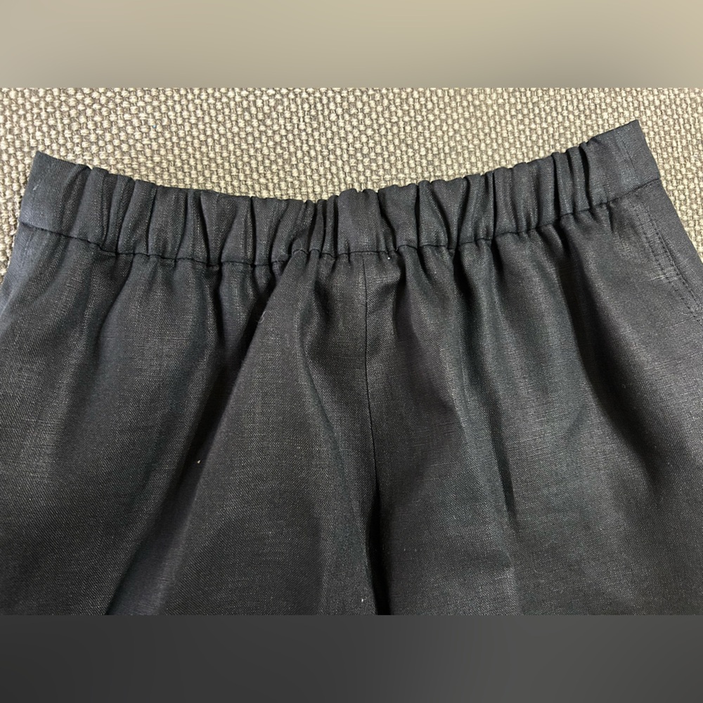 Reformation Emily Linen 
Two piece In Black - Picture 10 of 10